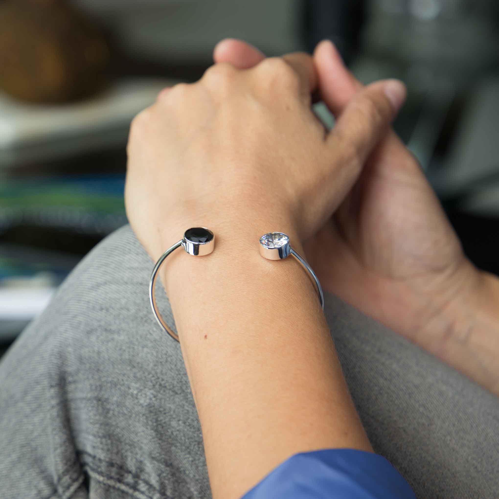 Brazalete de Plata dualidad de zirconias