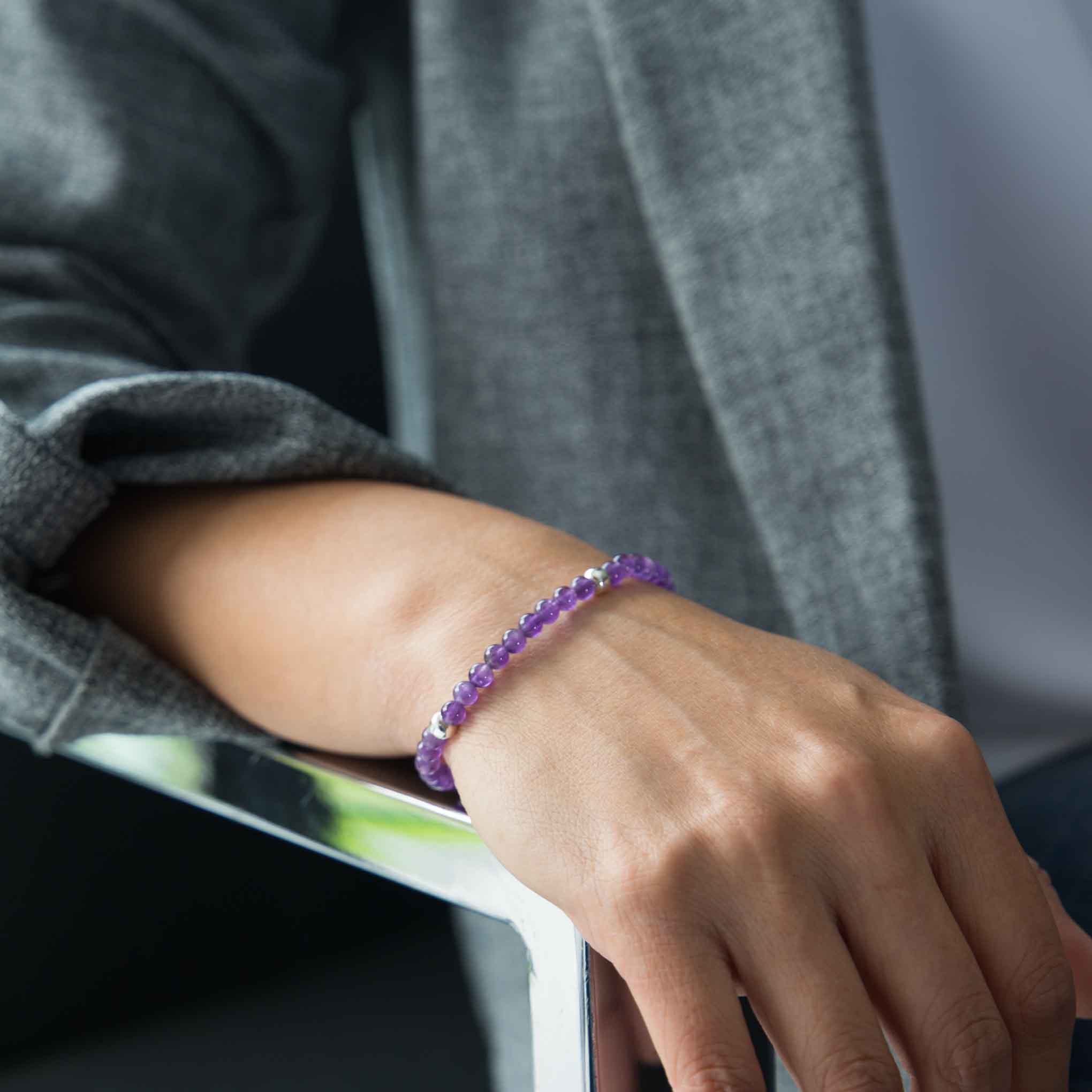 Pulsera de plata con amatista