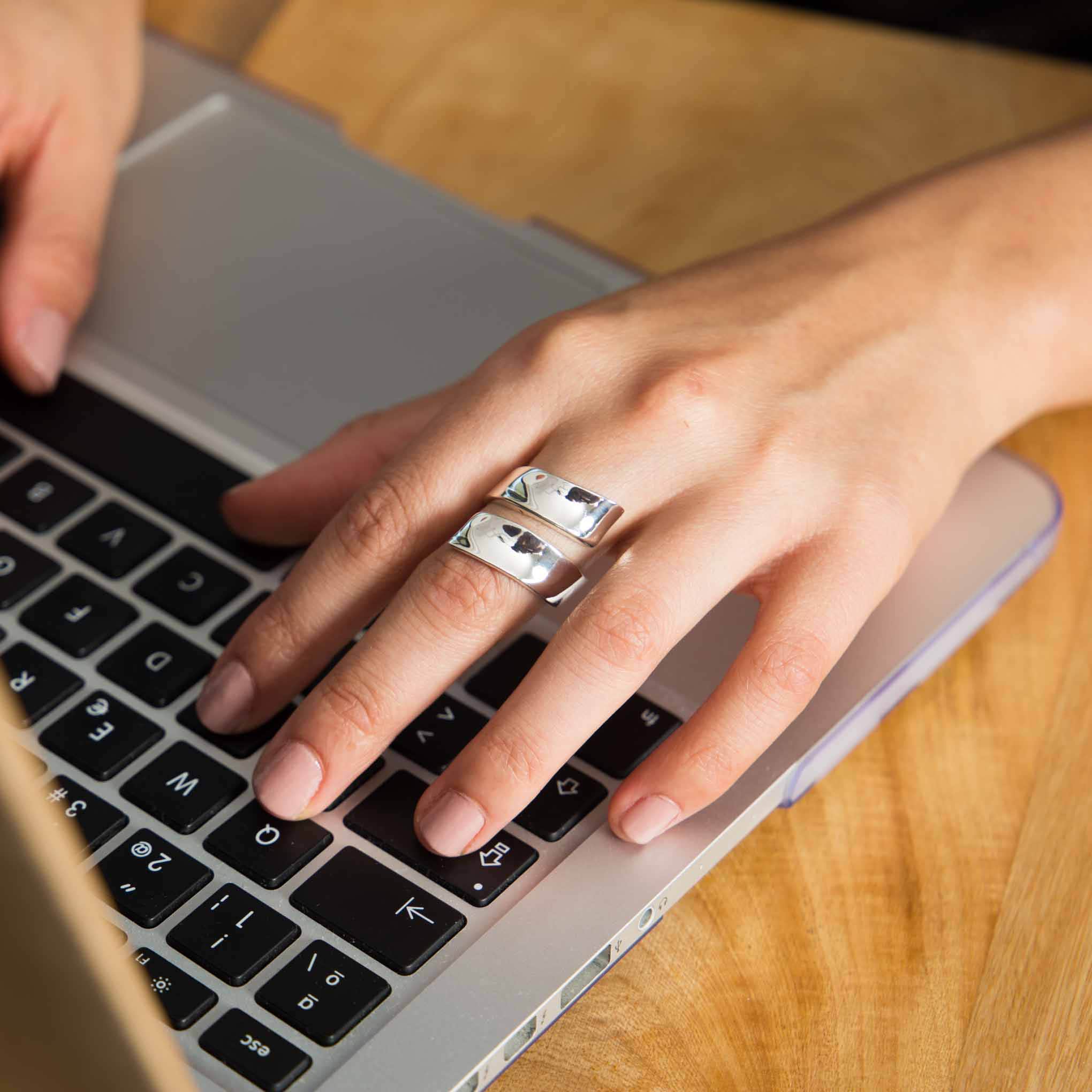 Anillo de Plata Barra
